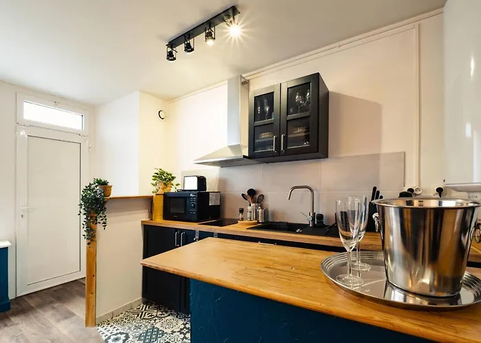 La Deferlante - Hyper Centre - Parking Prive - 300 M *